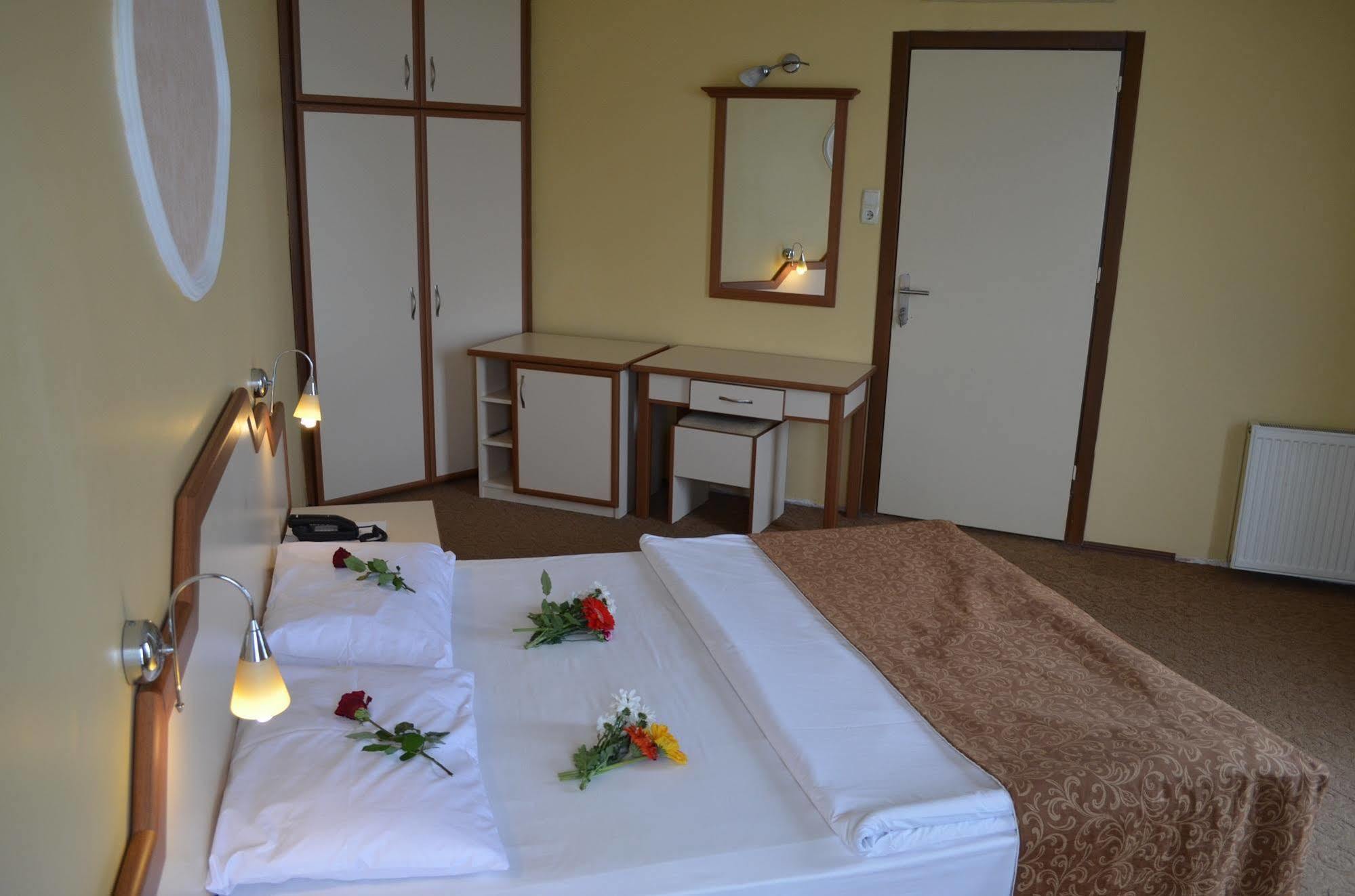 Ayvalik Palas Hotel Kültér fotó
